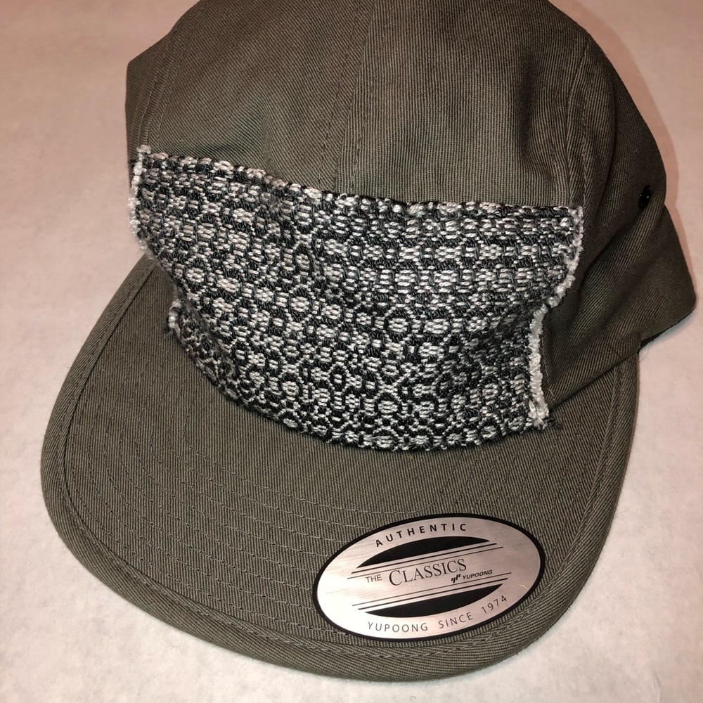 Five panel hat - Picture 2 of 2